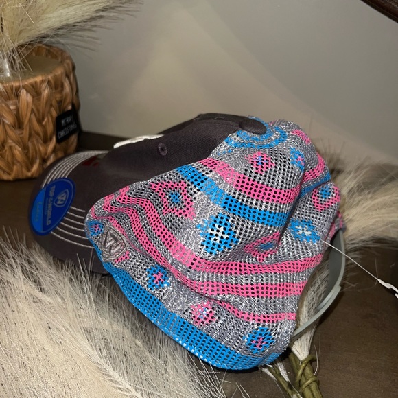 NEW WITH TAGS Women’s Indiana University IU snapback hat - Picture 3 of 4